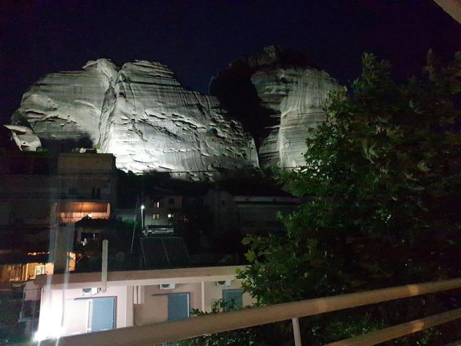 House With Amazing View Of Meteora Lägenhet Kalampaka Exteriör bild