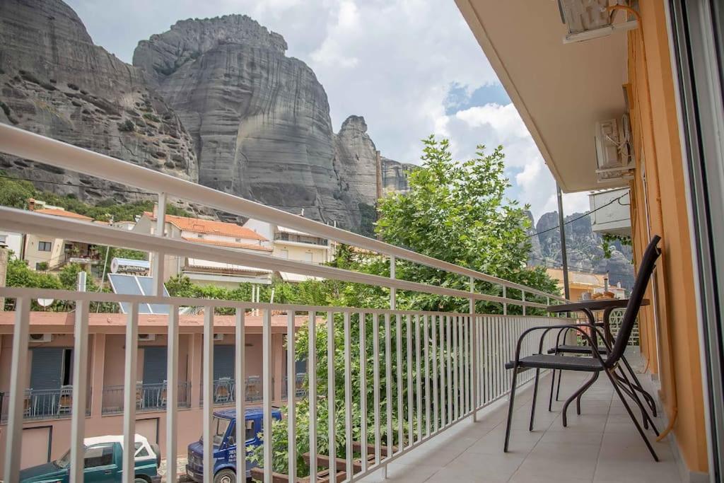 House With Amazing View Of Meteora Lägenhet Kalampaka Exteriör bild